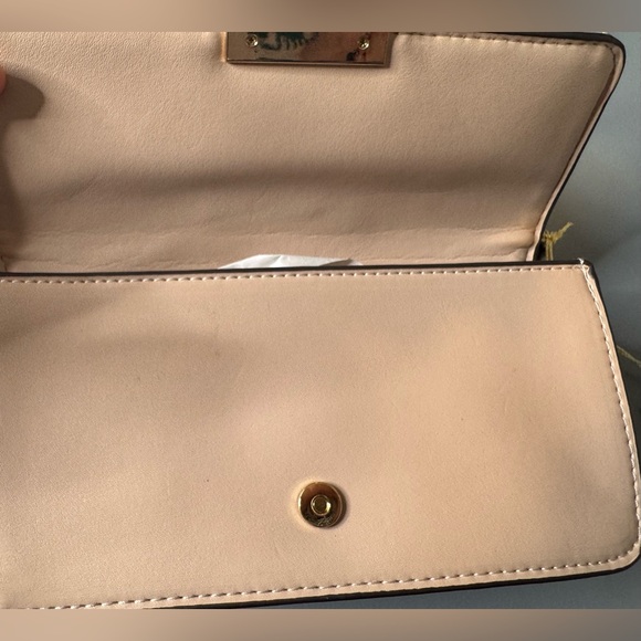 Trina Turk Tan Croc-Embossed crossbody with gold hardware - Picture 3 of 9